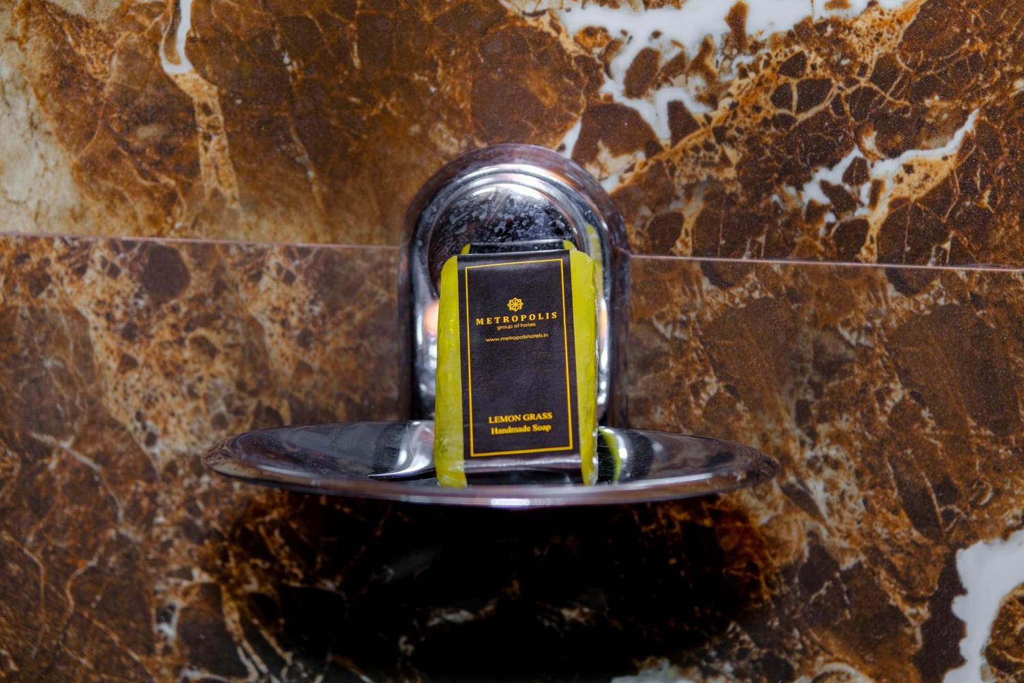 Metropolis Business Hotel パナジ エクステリア 写真